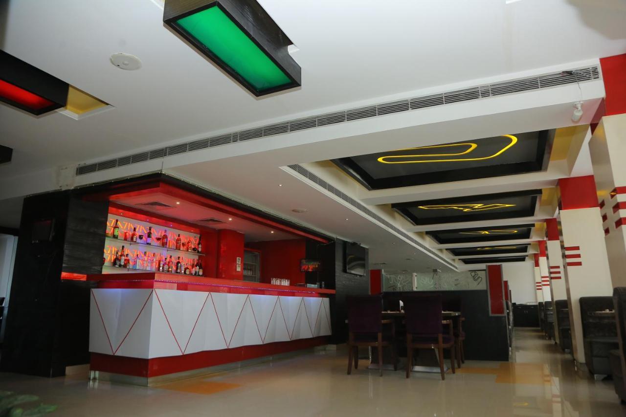 N7 Elite Restaurant & Bar Sangareddy Экстерьер фото