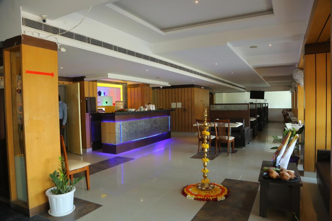 N7 Elite Restaurant & Bar Sangareddy Экстерьер фото