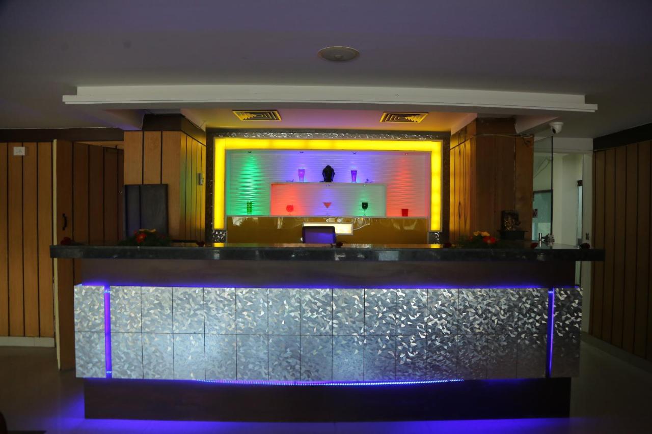 N7 Elite Restaurant & Bar Sangareddy Экстерьер фото