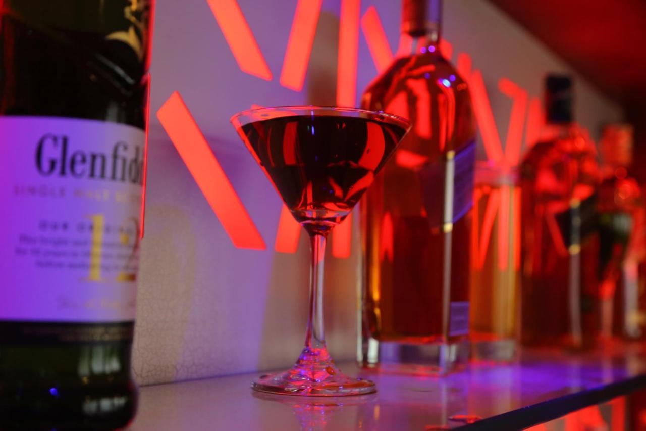 N7 Elite Restaurant & Bar Sangareddy Экстерьер фото